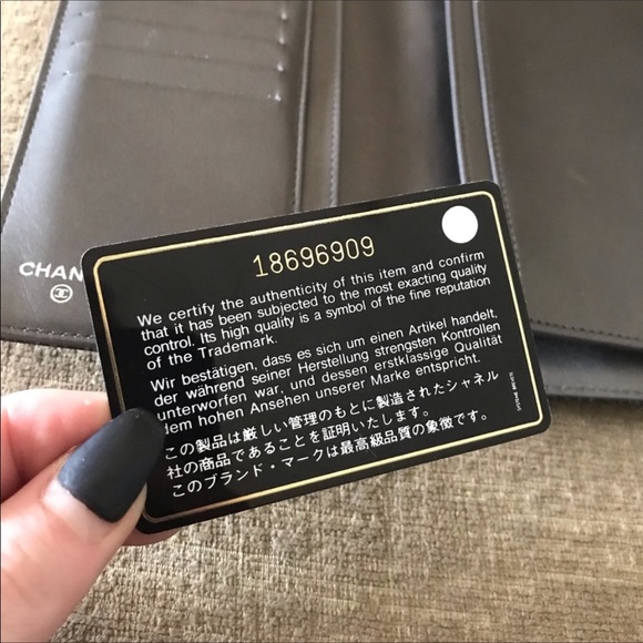 New Chanel Wallet - Picture 5 of 6
